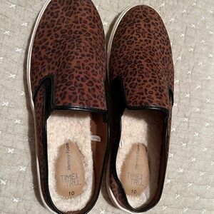 Time and Tru Leopard Mules